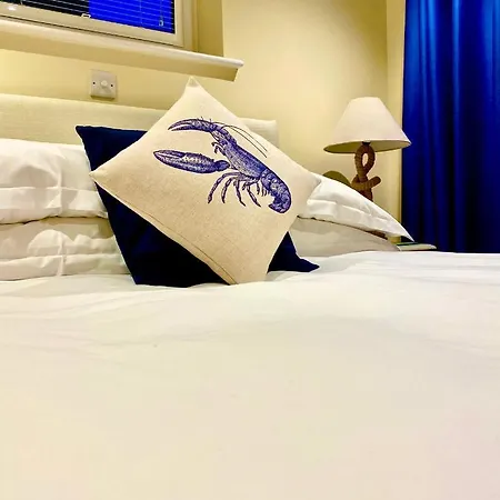 On The Ropery- With Free Parking * Whitby