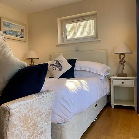 On The Ropery- With Free Parking