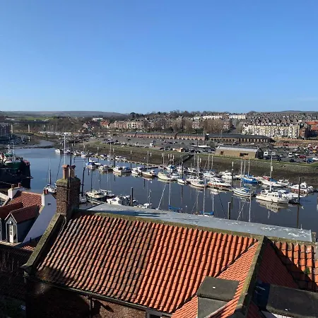 On The Ropery- With Free Parking